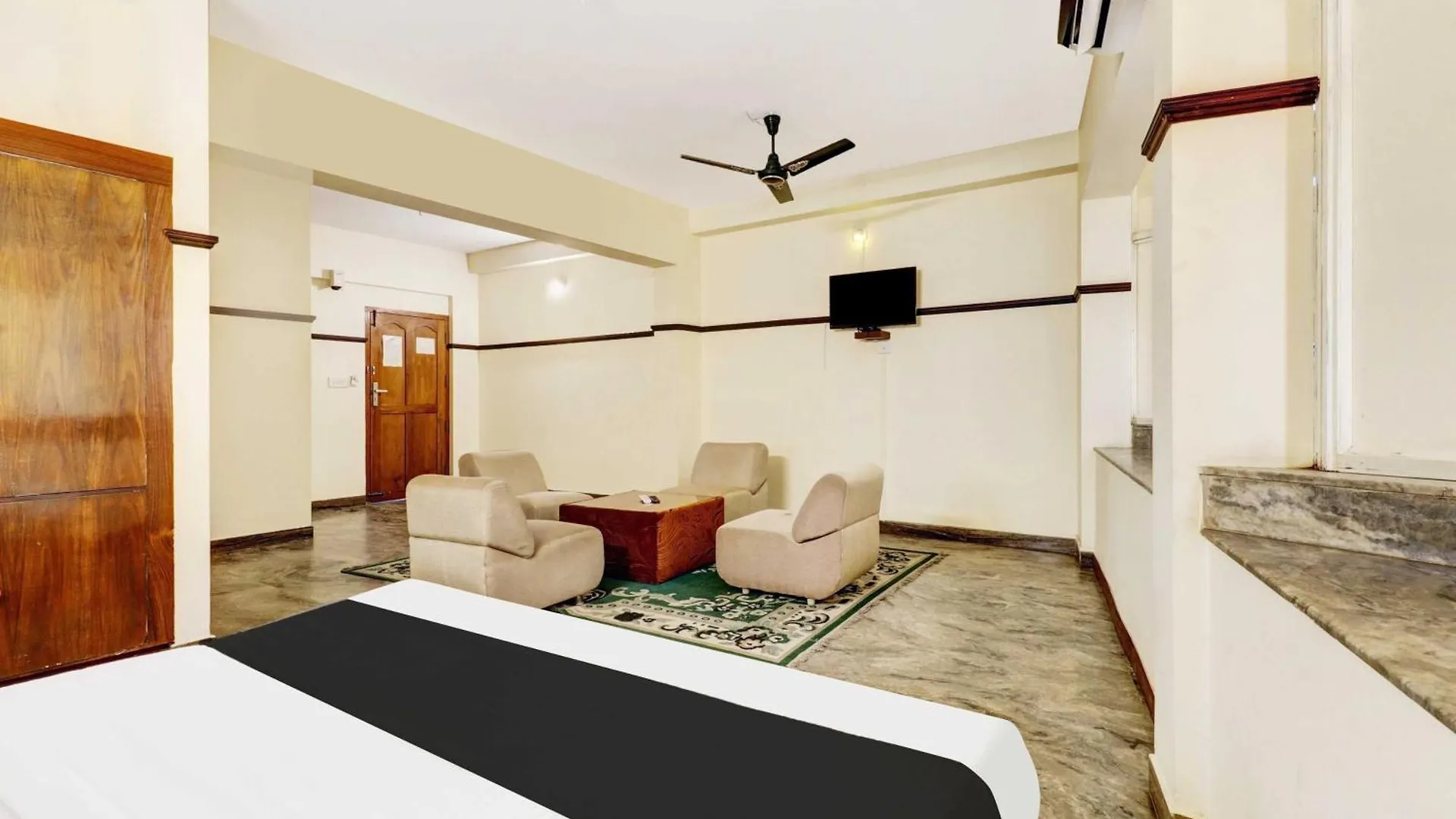 Collection O East Nada Otel Guruvāyūr 3*,