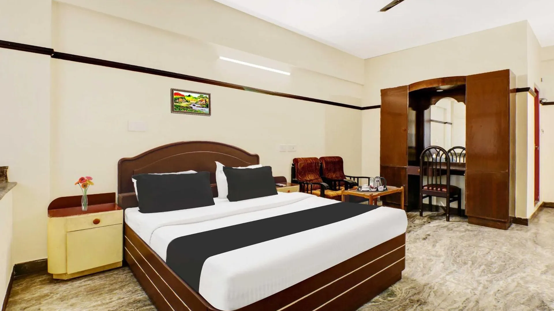 ***  Collection O East Nada Otel Guruvāyūr Hindistan